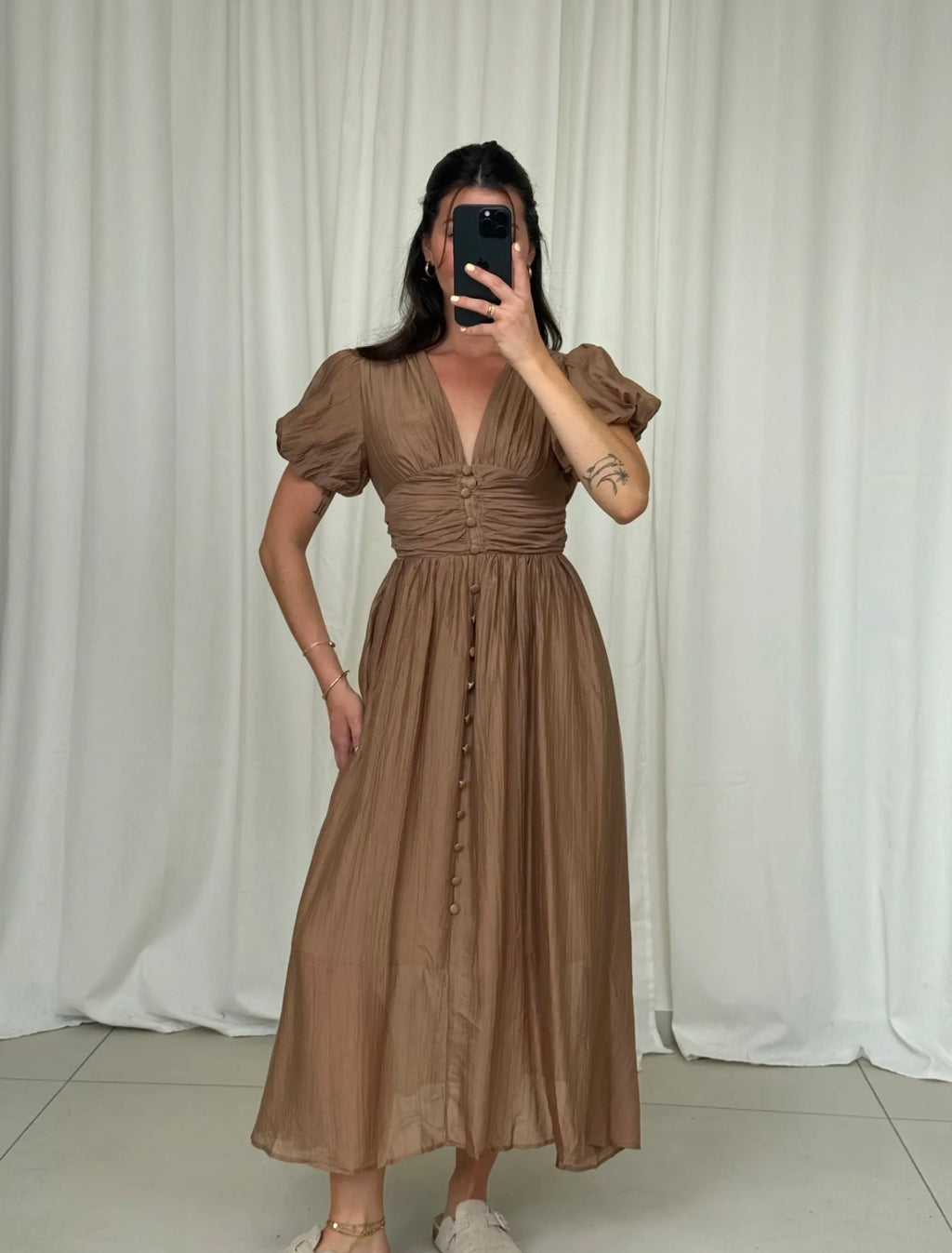 Elegantes Maxi Kleid mit Knopfleiste