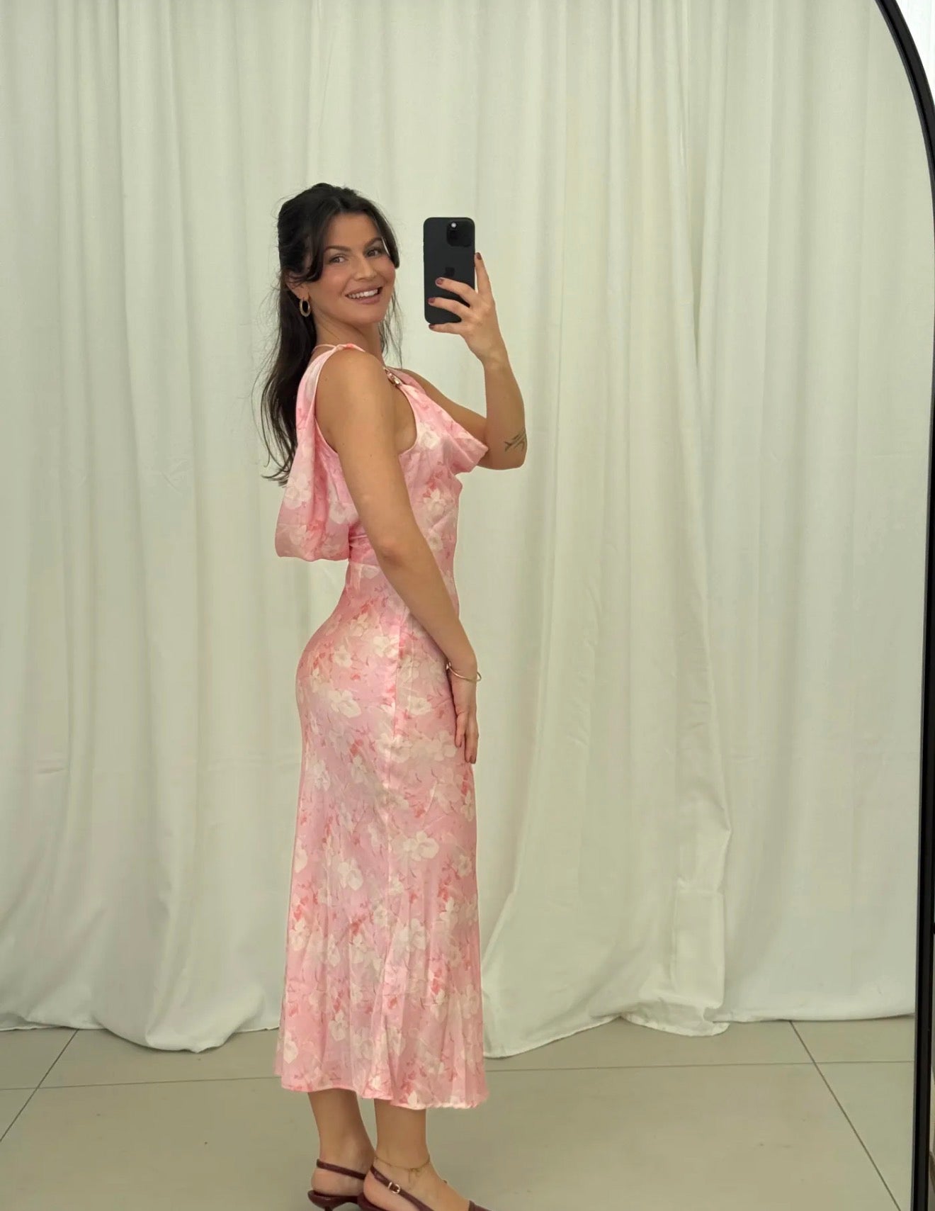 Maxikleid mit Wasserfall-Ausschnitt