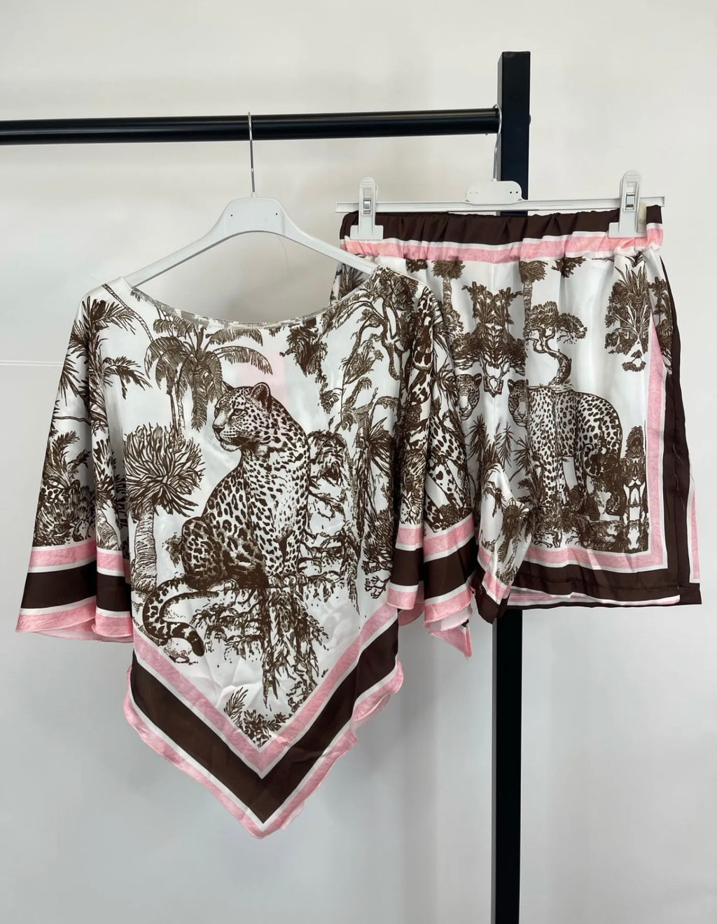 Zweiteiler Safari Print – Poncho-Shirt & Shorts