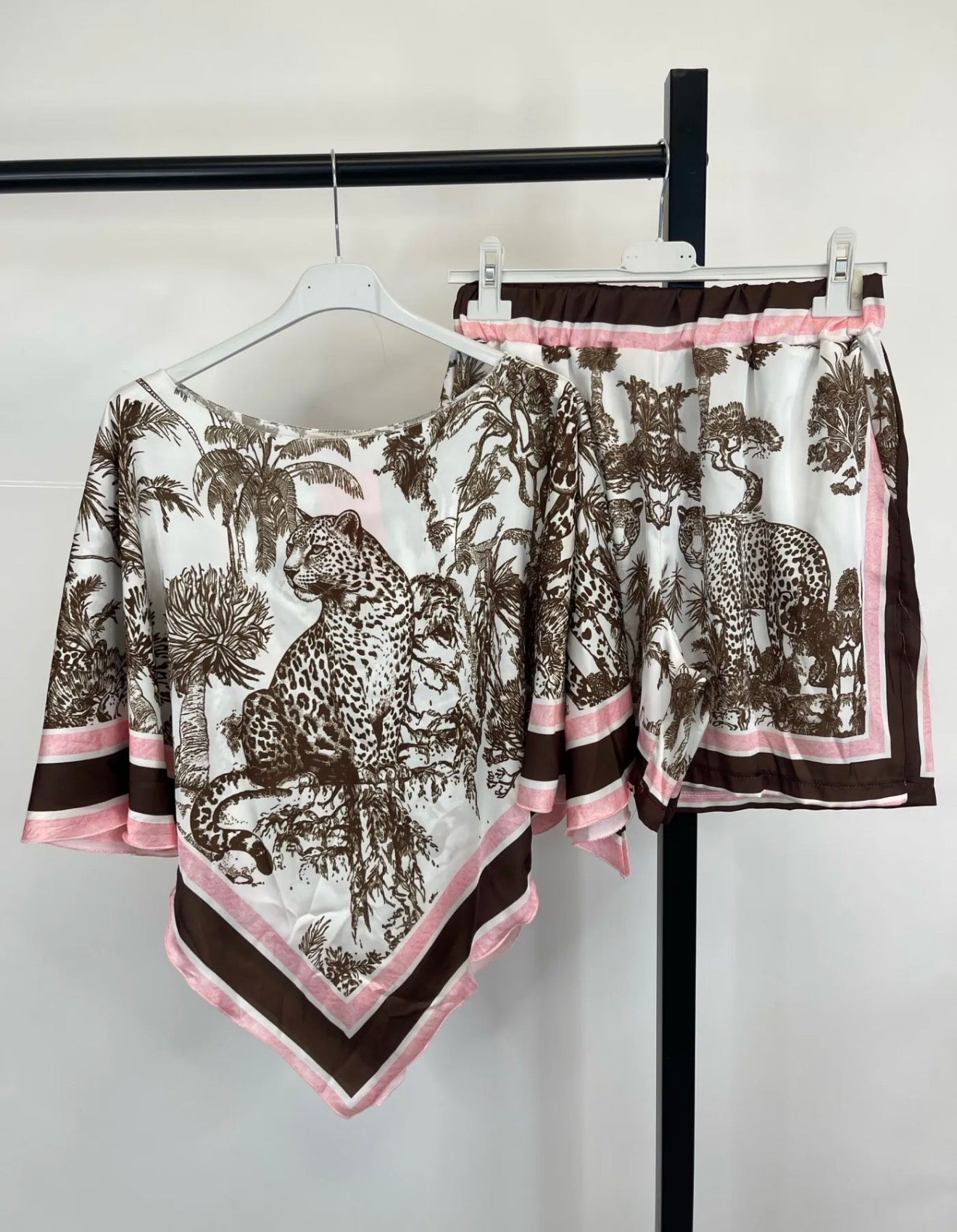 Zweiteiler Safari Print – Poncho-Shirt & Shorts