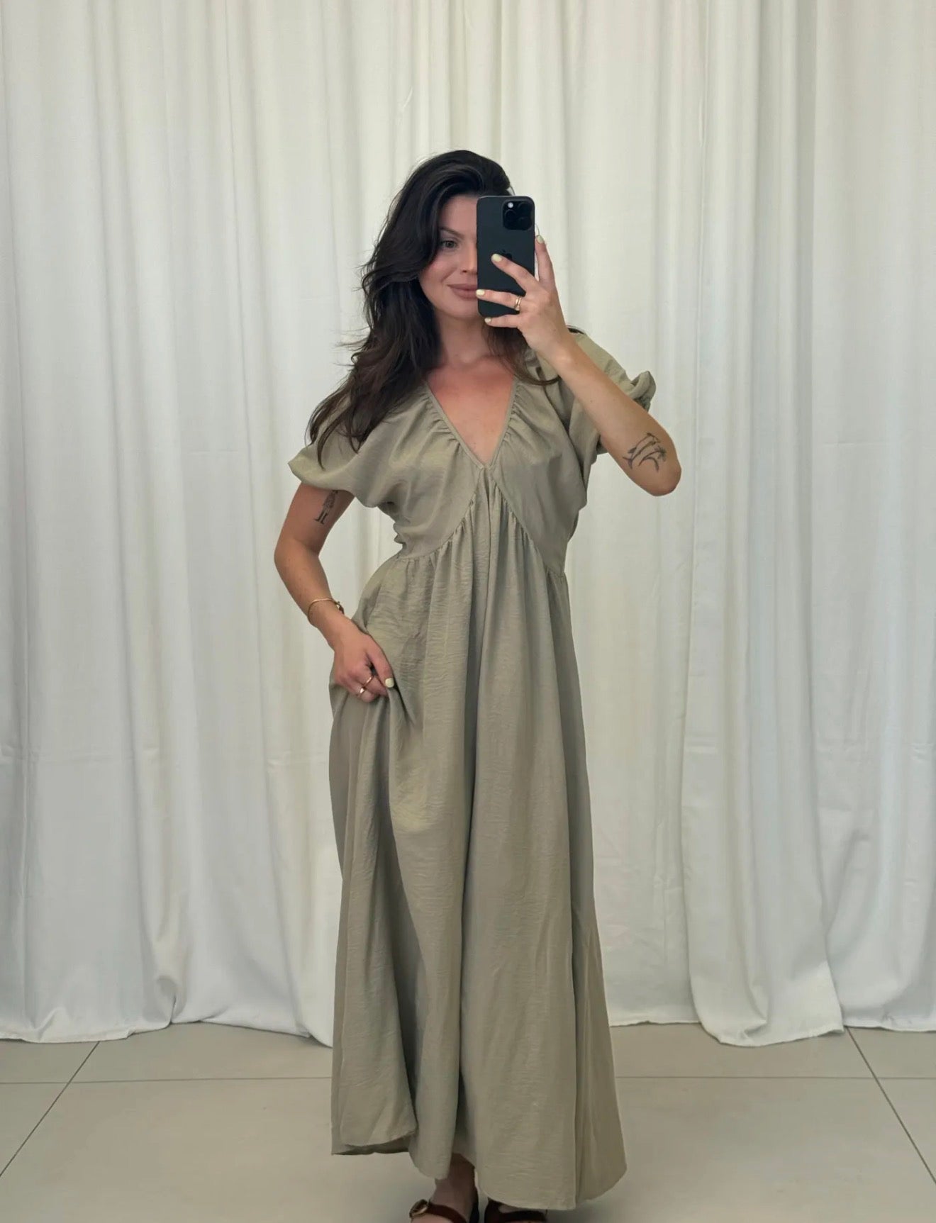 Noa Maxi Kleid mit Puffärmeln