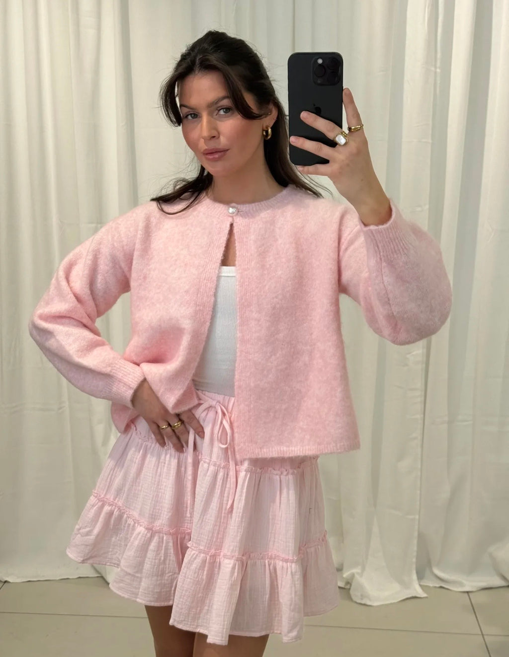 Feinstrick-Cardigan mit Perlenverschluss Lou