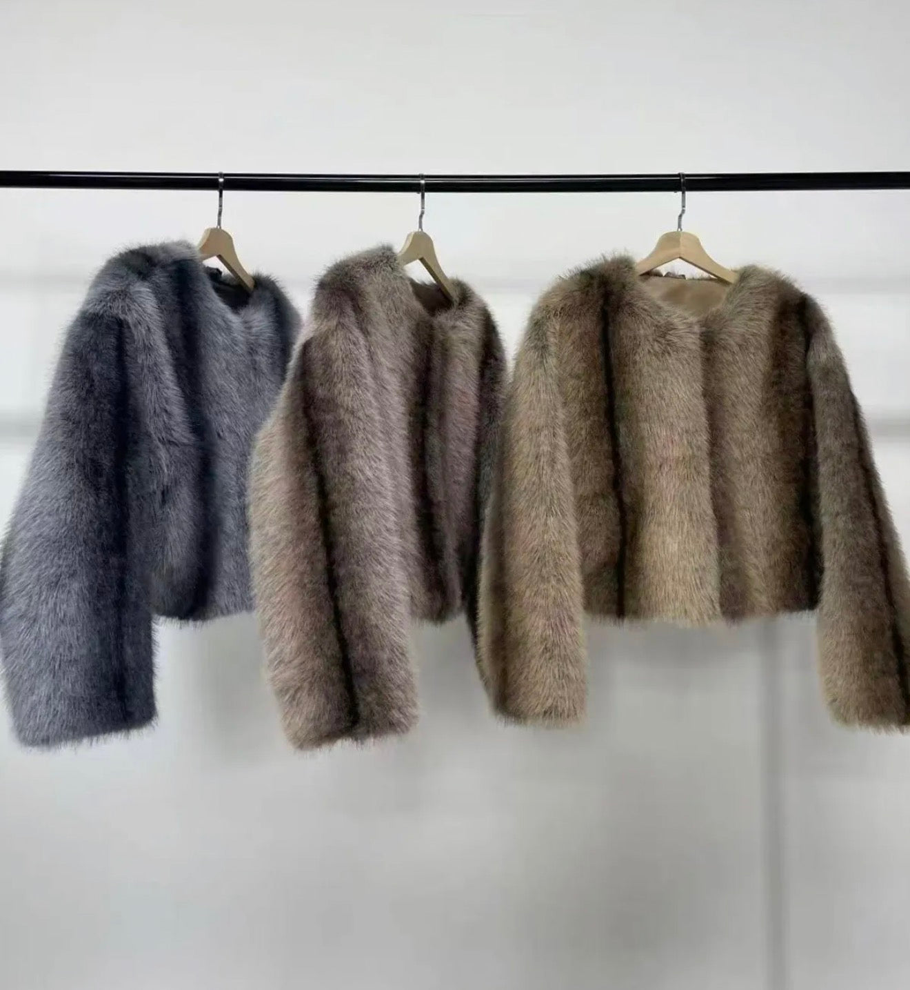 Kurze Kunstpelz Jacke