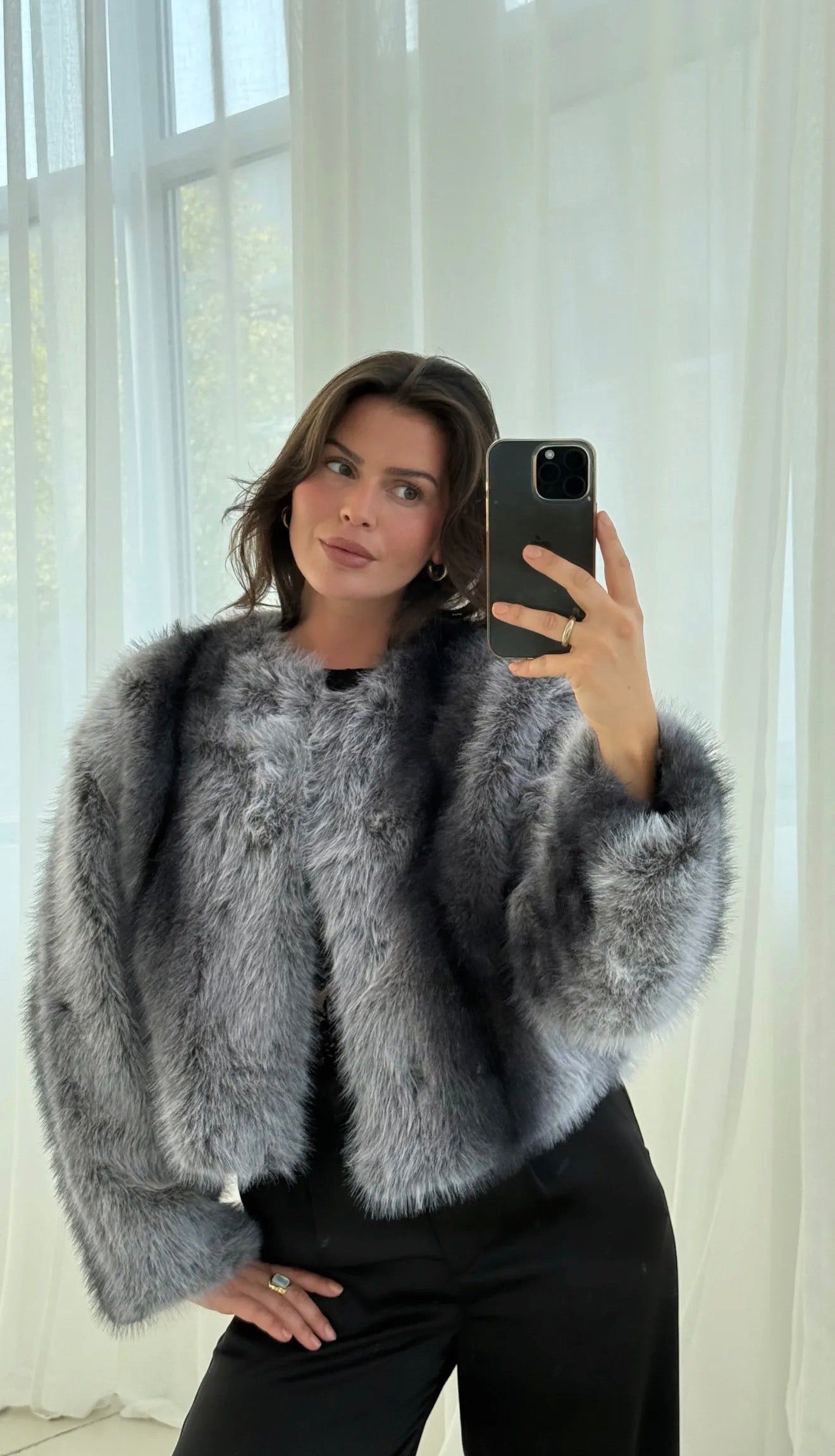 Kurze Kunstpelz Jacke